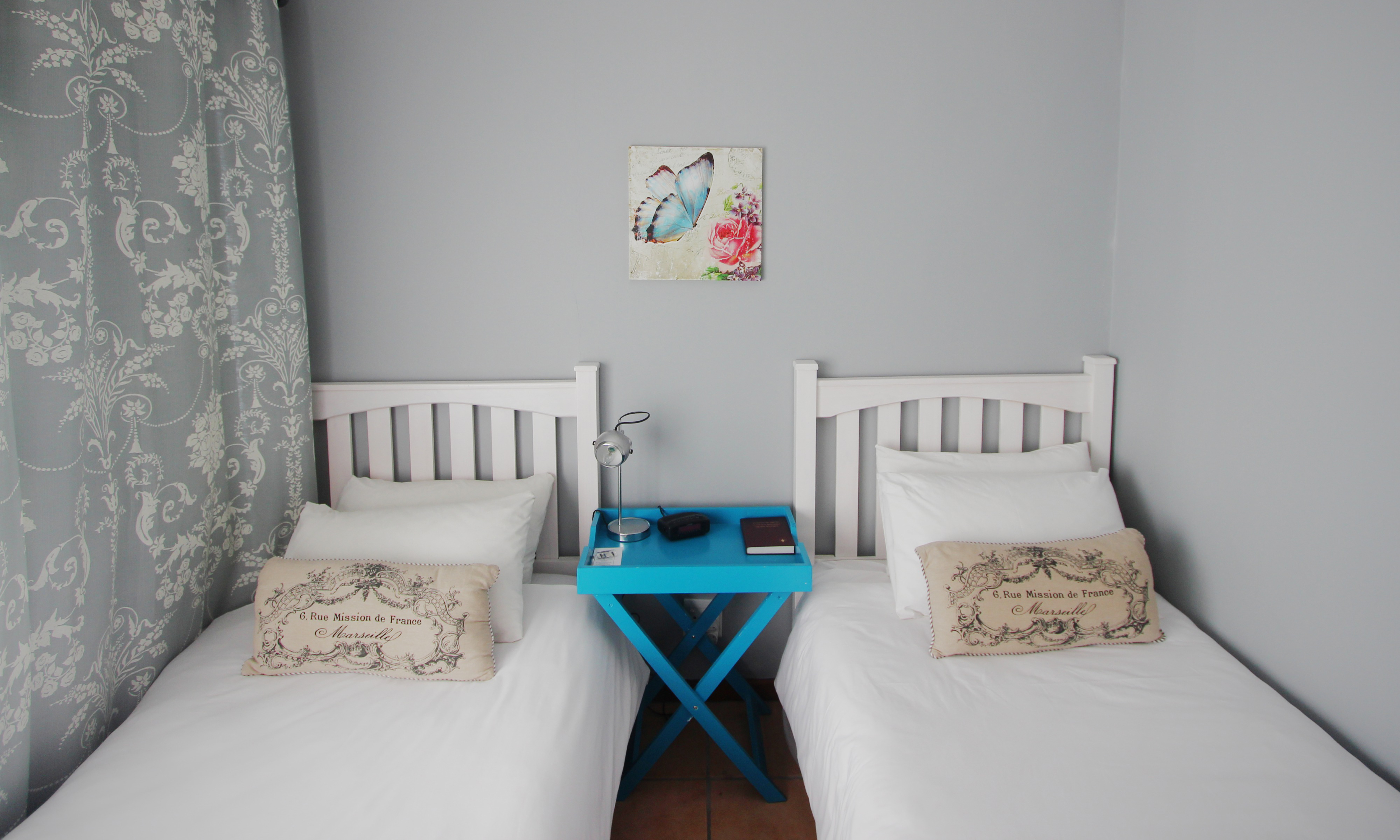 4 bed 4 bed